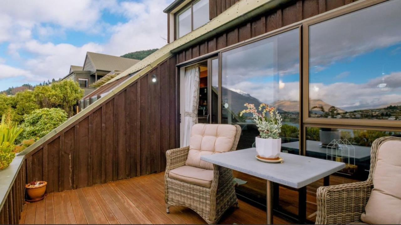 4 Bedroom Home, Unlimited Wifi, Fantastic Lake Views With Private Balcony Queenstown Exteriér fotografie