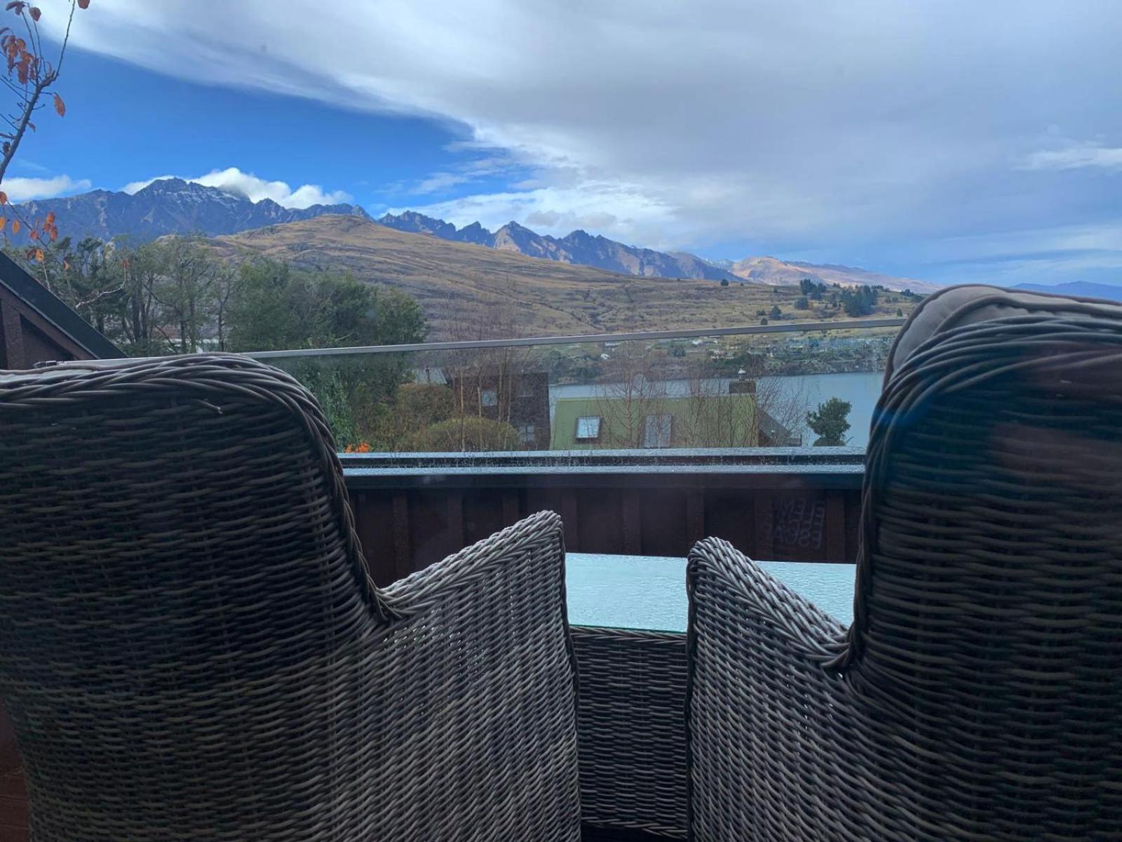 4 Bedroom Home, Unlimited Wifi, Fantastic Lake Views With Private Balcony Queenstown Exteriér fotografie